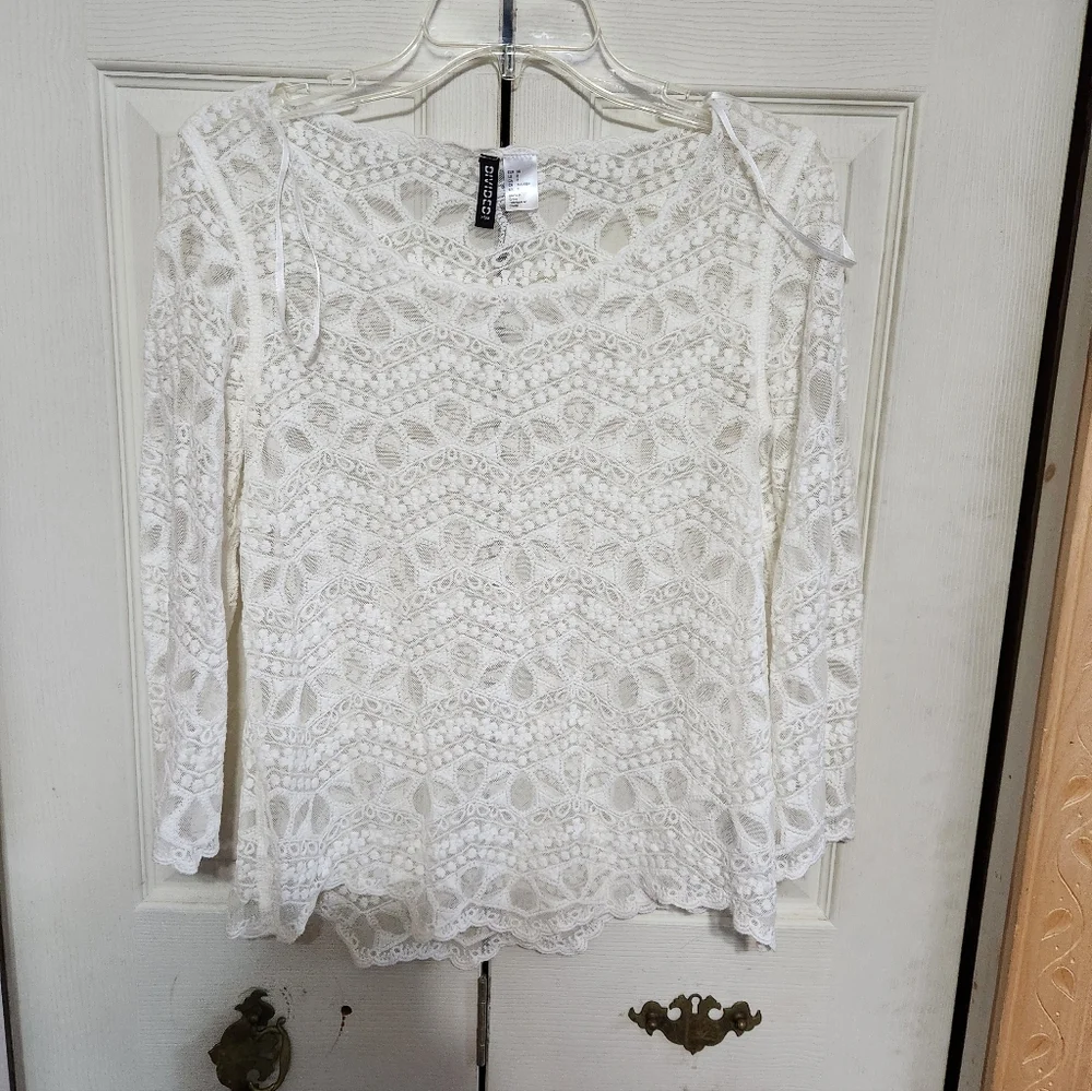 Divided Ivory Lace Women's Blouse - Picture 4 of 10